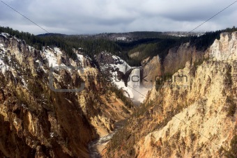 lower falls of yellowstone