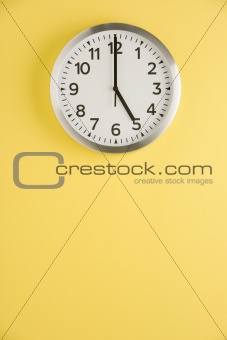 Office Clock Displaying 5 O'clock