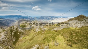 Port to the lakes of Covadonga