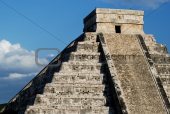 mayan pyramid