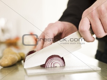 Cutting onion