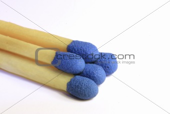 5 blue matches