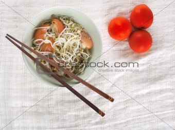 malaysian chinese fried bean sprout with tomatoes