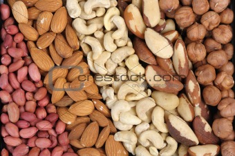 Set of nuts