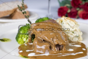 Camel steak in gravy a la carte meal