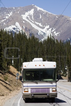 RV driving the mountains