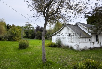 nice green garden, white wooden cottage - beautiful place