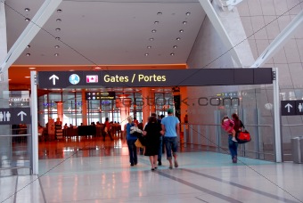 People gate airport