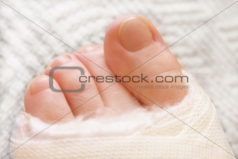 Toes3