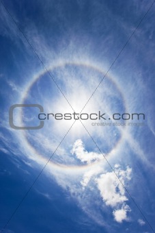 circular rainbow around sun