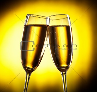 flutes of champagne 