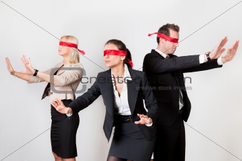 Group of disoriented businesspeople
