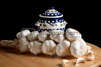 Garlic Jar with Braid of Whole Garlic