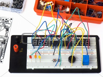 DIY electronics on breadboard