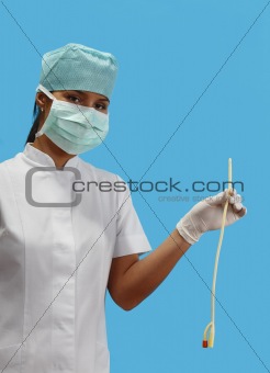 Nurse holding an urinary catheter