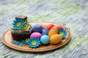 Easter egg cupcake