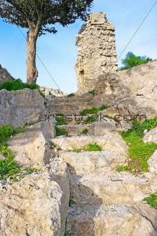 Kantara castle path