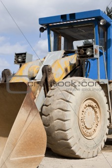 Front loaders in quarry