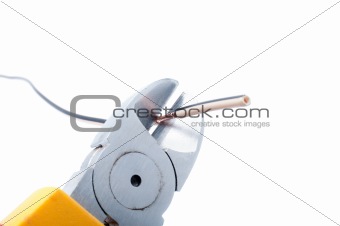 Cutting cable with nippers 