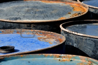 rusty barrels macro
