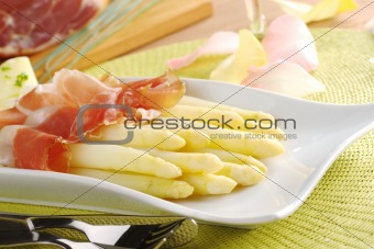 White Asparagus with Ham