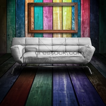 White leather sofa in Colorful Wood Room and old wood fotoframe