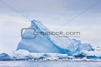 Huge iceberg 