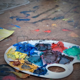oil colors in palette
