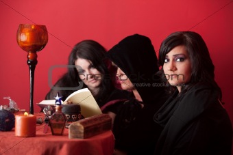 Three Witches Reading