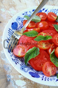 salad of fresh tomatoes with basil