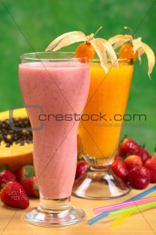 Strawberry Milkshake and Papaya Juice