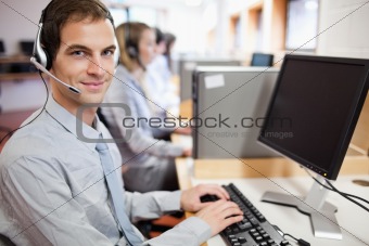 Assistant using a computer