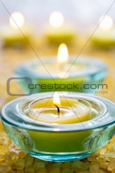 Candles with bath salt