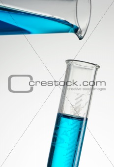 Reagent pouring