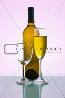  Bottles and glasses of wine