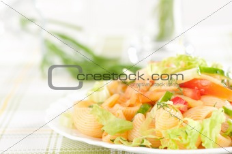 Macaroni with vegetables