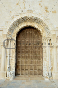 View of the portal window of the facade Cathedral of Trani