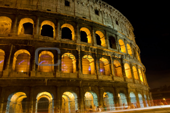 colosseum rome at night