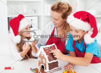 Making a gingerbread cookie house with the kids