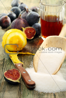 Ingredients for making jam of figs.