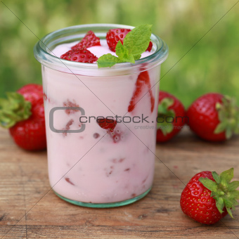 Strawberry Yogurt in a glass jar