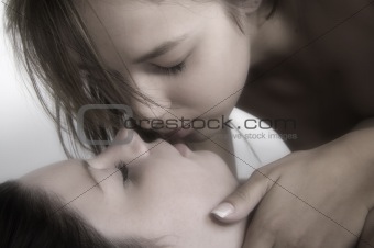 Kissing Girls