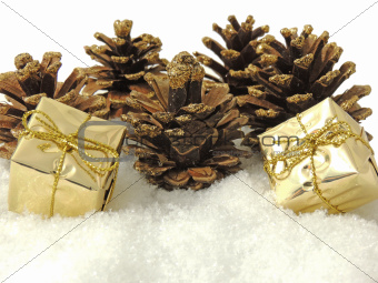 pine cones and gifts decoration 