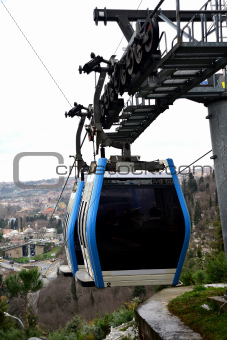 passenger-carrying cable car cabin