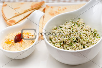 taboulii couscous with hummus