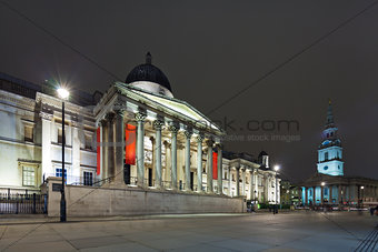 The National Gallery and St Martin's-in-the-Fie lds Church, Lond