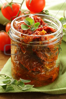 sun-dried tomatoes with herbs and olive oil