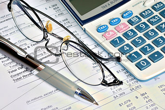 Audit the financial report of a company