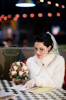 bride choosing menu