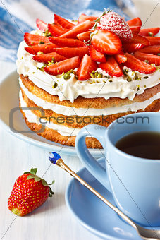 Strawberry cake.